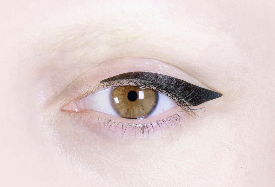 N°2 </br> Stick on eyeliners </br>matte black - cat eyes