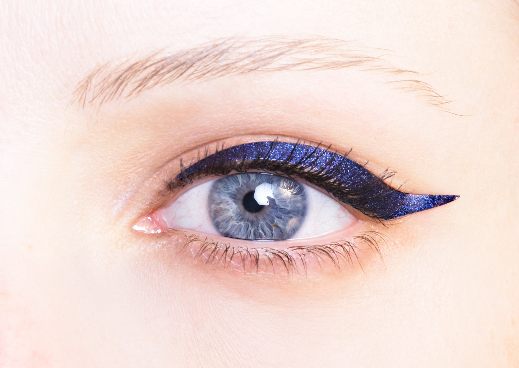 Metallic winged, cat eye eyeliners - "Mily's glam liners" - MILY Metallic winged, cat eye eyeliners - "Mily's glam liners" - MILY